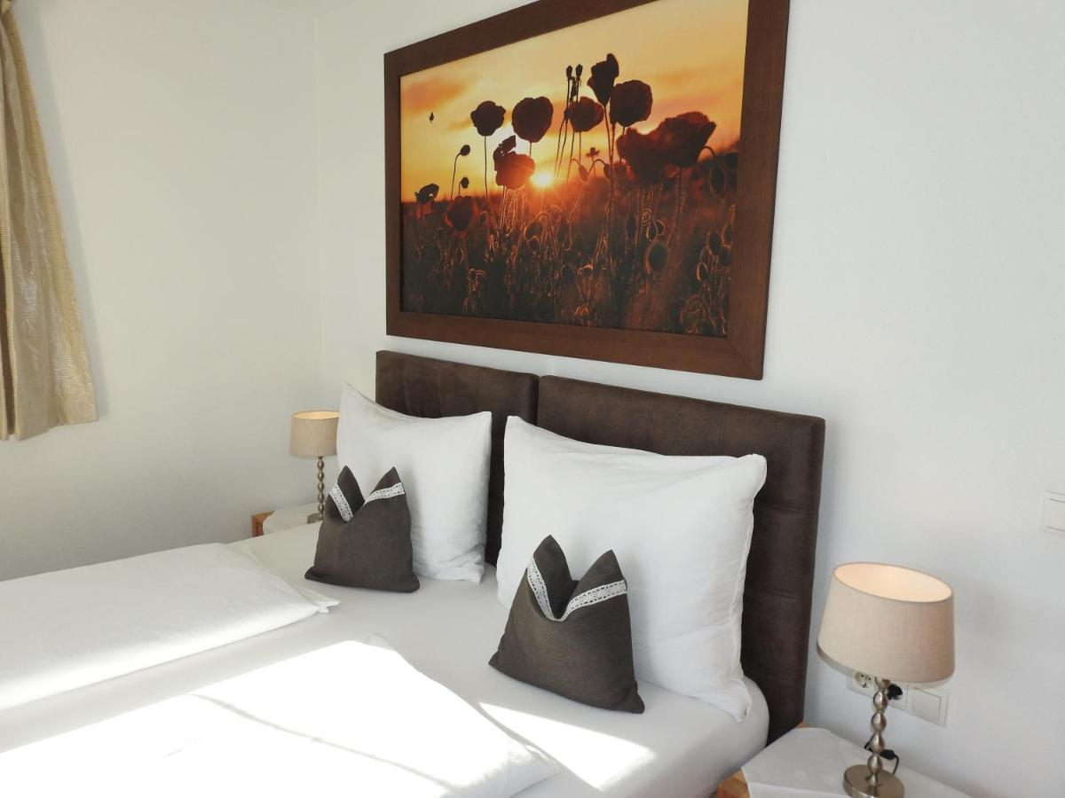 Appartment Schwarzenauer Mutters Bagian luar foto